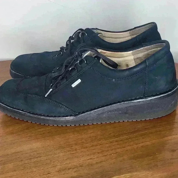 Salvatore Ferragamo Black Suede Trainers Size 8 Made In Italy - Picture 4 of 9